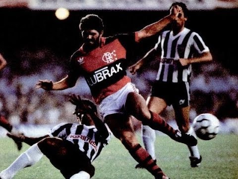 Flamengo e Atlético-MG pelas oitavas de final da Copa Brasil de 1986. Foto: Reprodução