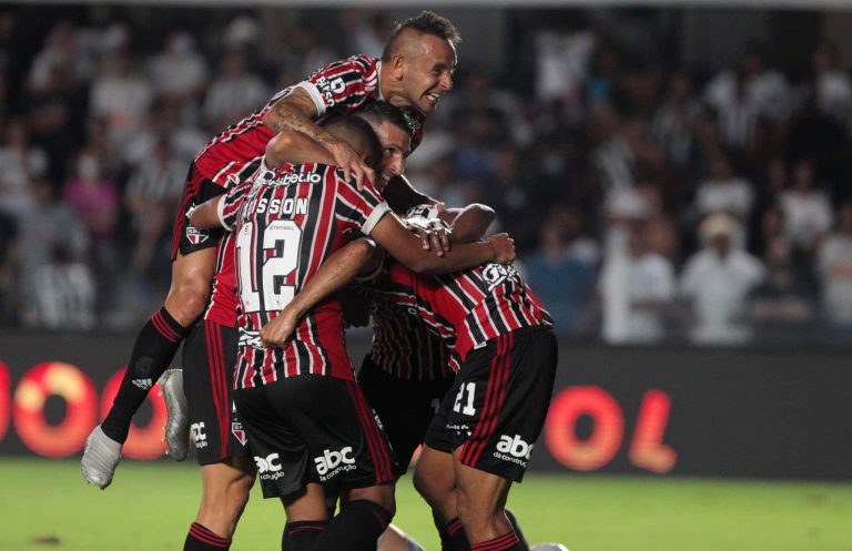 São Paulo vence clássico sobre o Santos