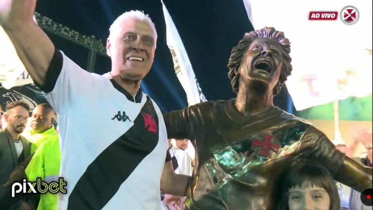 estátua Roberto Dinamite