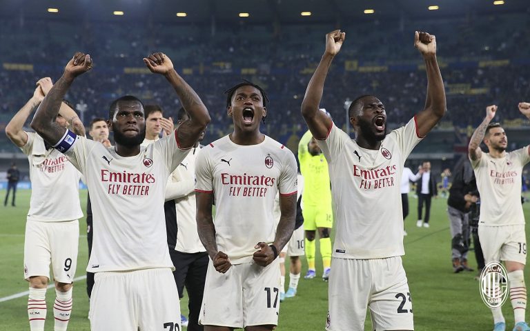 Milan e Atalanta se enfrentam pela Serie A