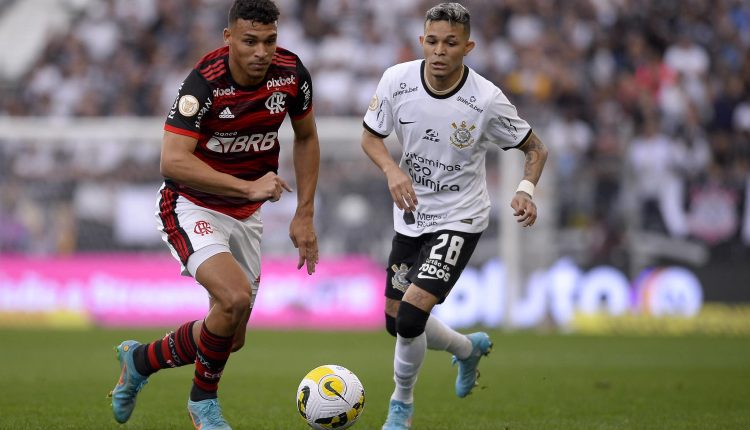 Corinthians x Flamengo na Neo Química Arena. Foto: Marcelo Cortes