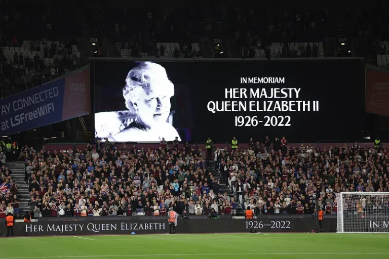 Homenagem ao falecimento da Rainha Elizabeth II. (Foto: Richard Heathcote/Getty Images)