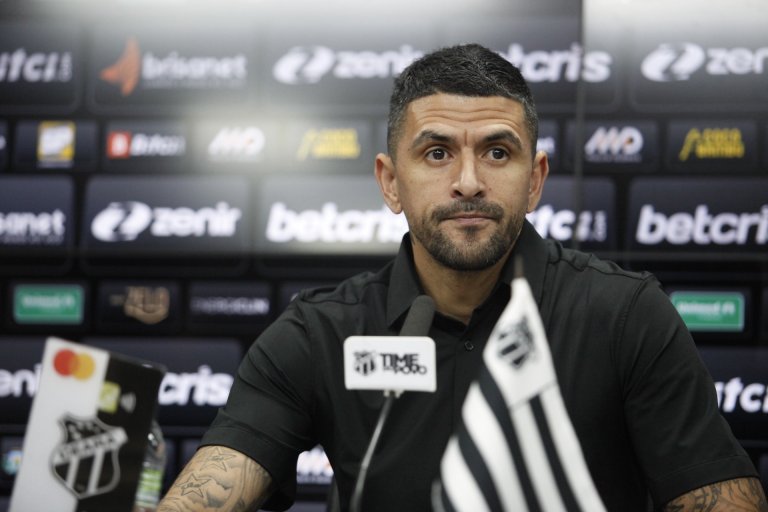 Lucho González