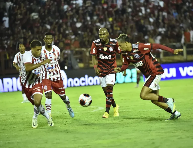 Bangu e Flamengo ficam no empate