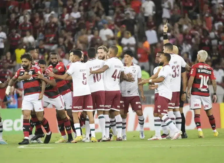 FERJ define datas e horários dos jogos da decisão do Campeonato Carioca