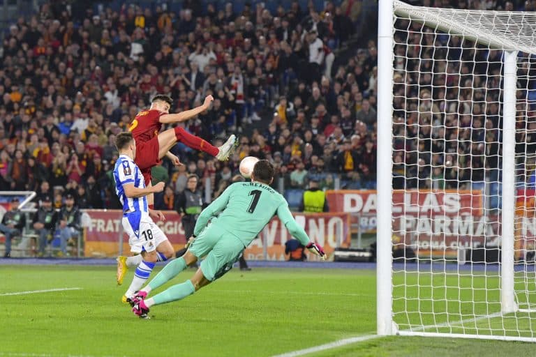 El Shaarawy abriu o placar para a Roma