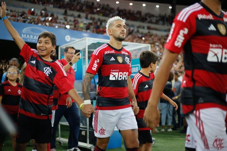 Arrascaeta é cortado da Seleção Urugaia