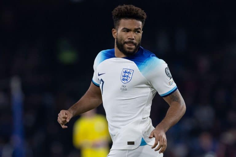 Reece James se retirou da Seleção Inglesa após sentir incomodo muscular