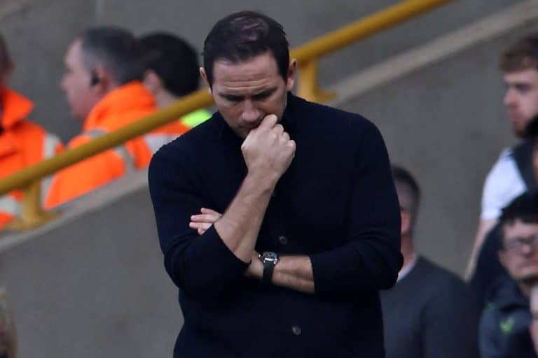 Chelsea é derrotado e chega a quatro jogos sem vencer na Premier League