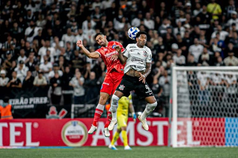 Argentino Juniors x Corinthians