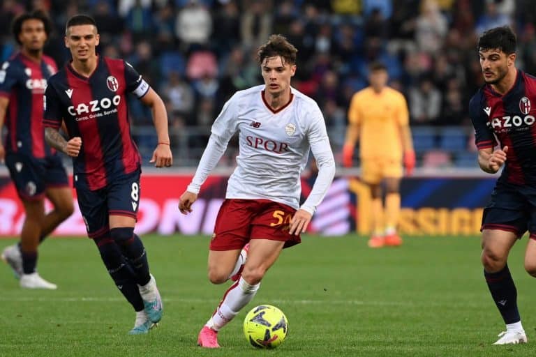 Com time bastante modificado, Roma fica no empate sem gols com o Bologna