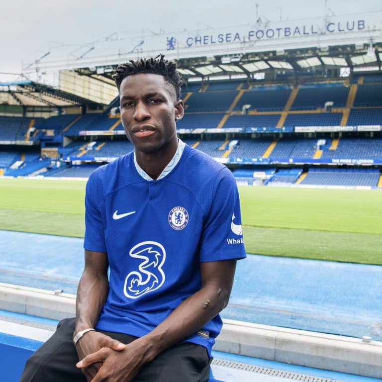 Nico Jackson se junta ao Chelsea antes da pré-temporada