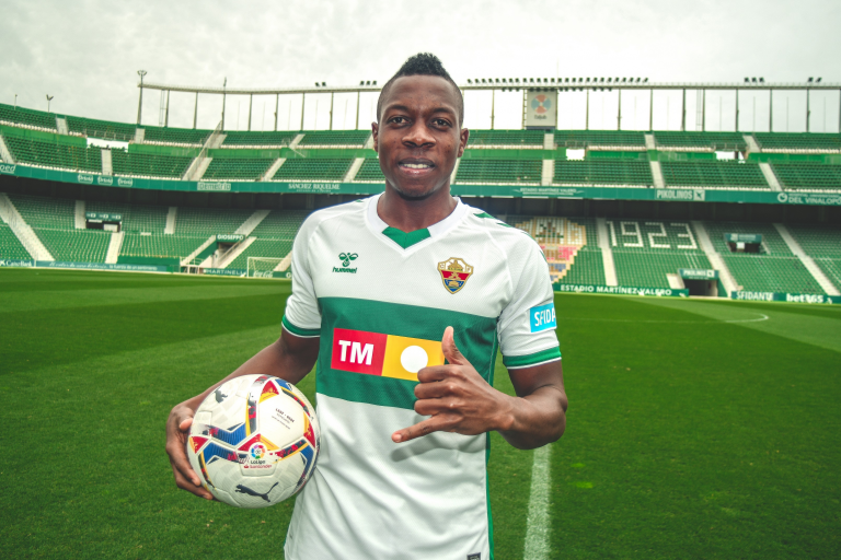 Cruzeiro anuncia contratação do colombiano Helibelton Palacios