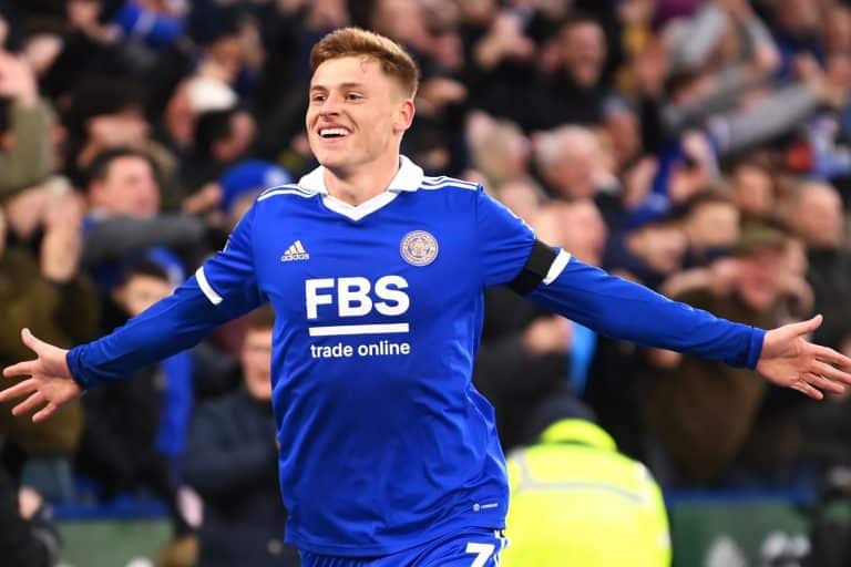 Newcastle acerta contratação de Harvey Barnes por quase 154 milhões