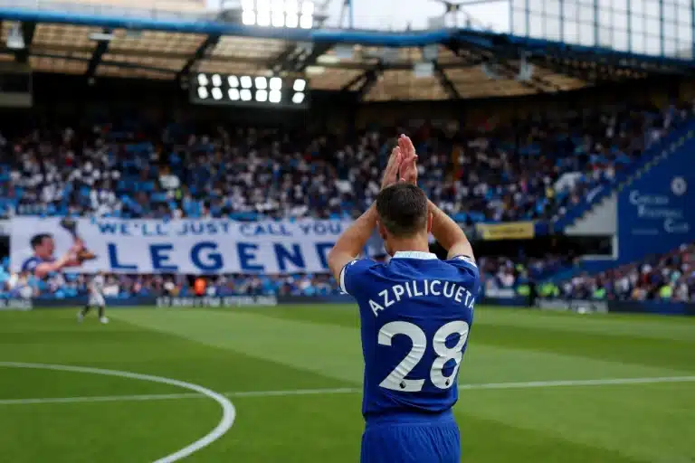 César Azpilicueta se despede do Chelsea, lateral vai reforçar o Atlético de Madrid
