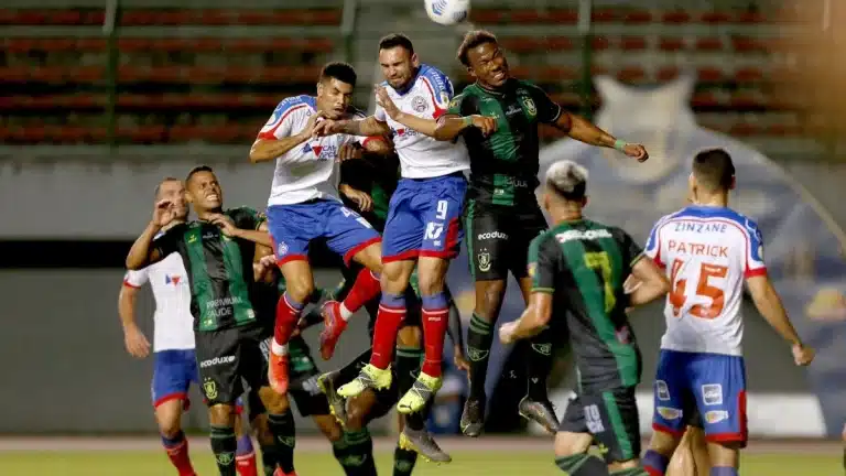 Bahia x América se enfrentam pelo Campeonato Brasileiro