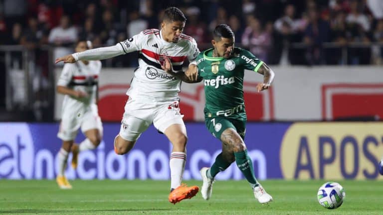 quem tem mais títulos: palmeiras ou são paulo?