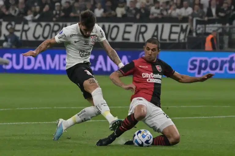Newell's Old Boys x Corinthians se enfrentam pela Sul-Americana