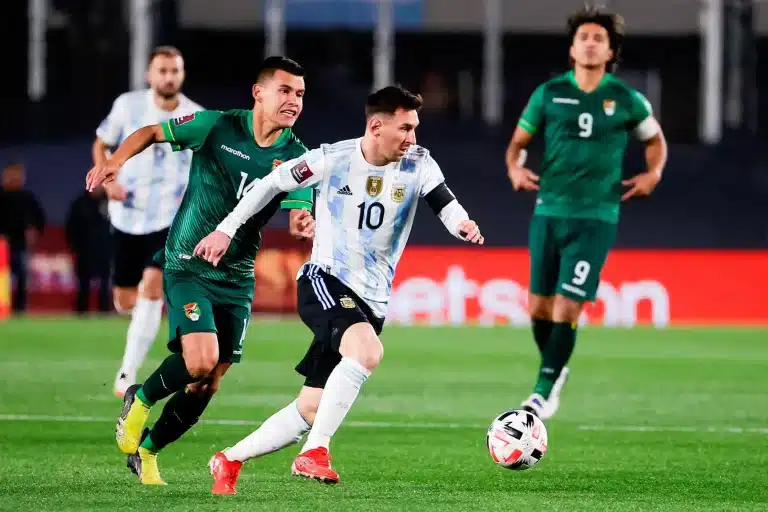 Messi em outra edição de Bolívia x Argentina