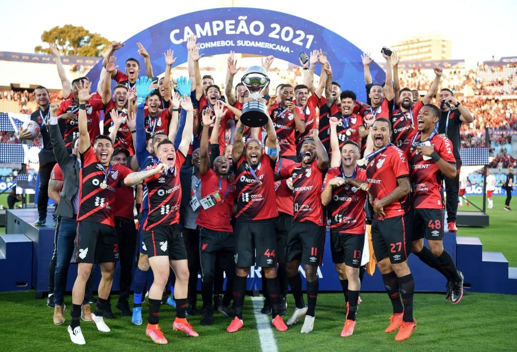 Athletico campeão da Copa Sul-Americana (Foto: Reprodução/Placar)