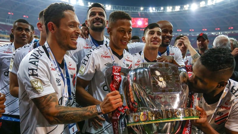 Na Copa do Brasil, o Athletico tem mais, por ser o único paranaense campeão da competição (Foto: Athletico - GettyImages)