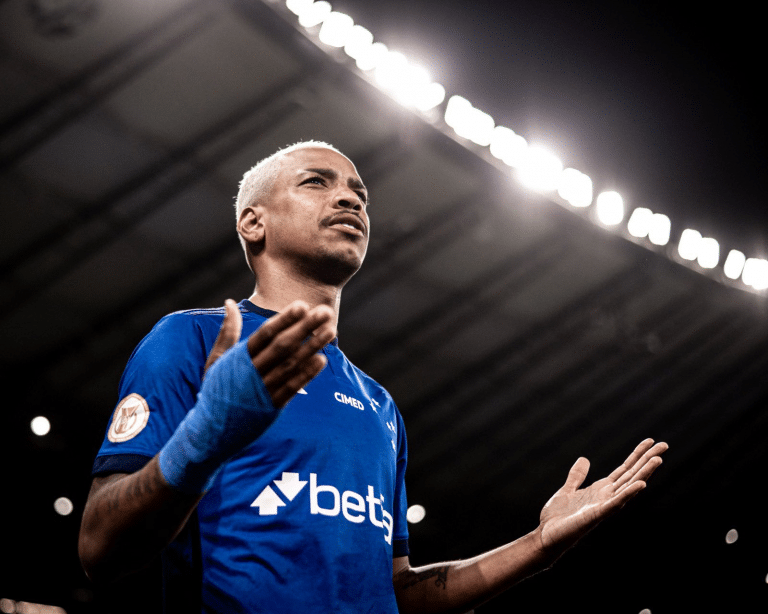 Matheus Pereira não atua desde o dia 06/08 no empate contra o Botafogo.