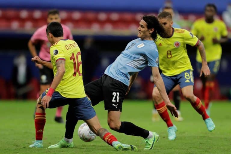Colômbia e Uruguai medirão suas forças em um dos confrontos mais equilibrados das Eliminatórias da América do Sul. (Foto: EFE/ Joedson Alves)