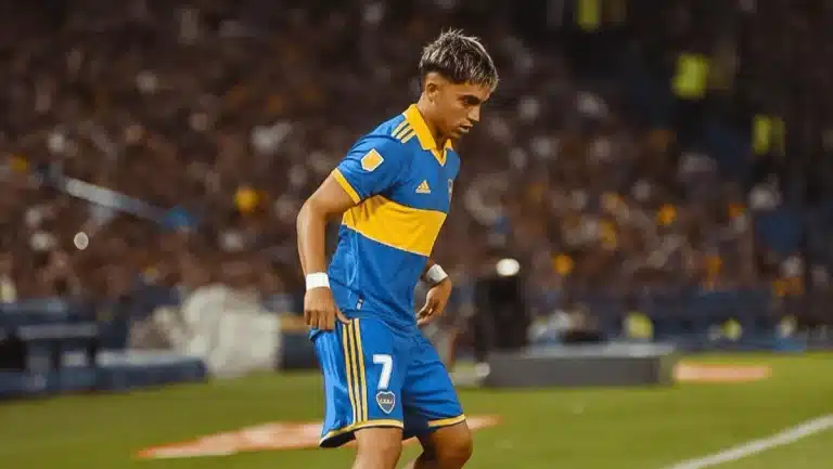 Exequiel Zeballos, atacante do Boca Juniors