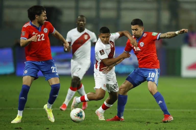 Chile x Peru