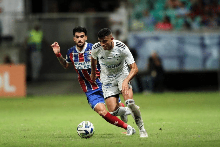 Cruzeiro x Bahia se enfrentam nesta quarta-feira (25)