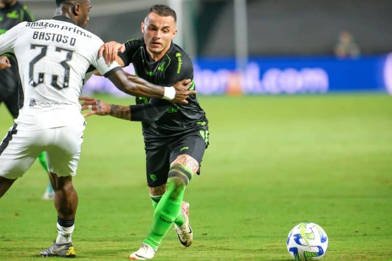 Em jogo dramático e com gols nos acréscimos, Coritiba e Botafogo empatam no Couto Pereira. (Foto: Gabriel Thá / Coritiba)