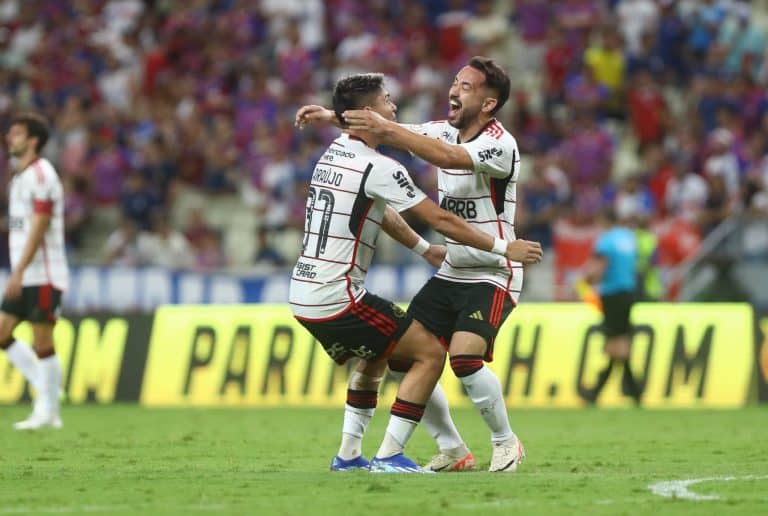 Flamengo vence Fortaleza