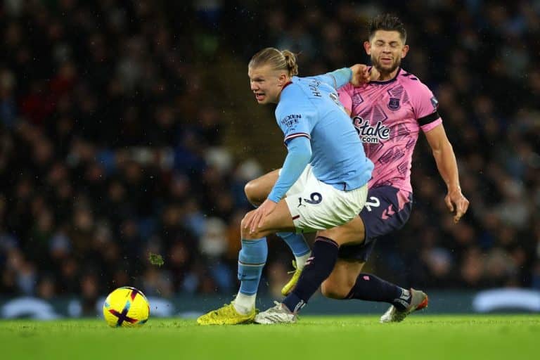 Everton x Manchester City medirão suas forças no Goodison Park nessa rodada. (Foto: Eddie Keogh/Getty Images)
