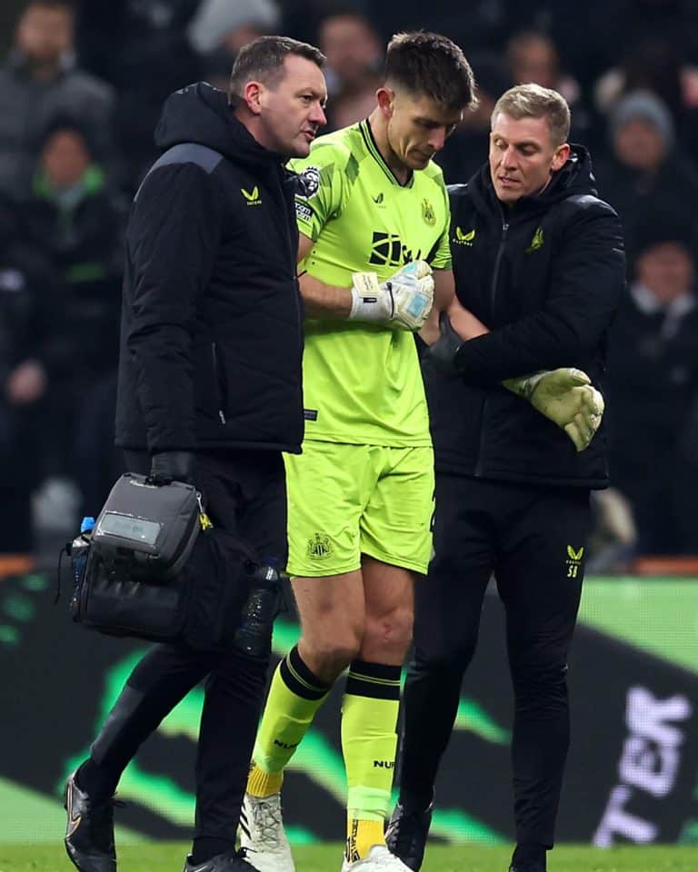 Com Nick Pope lesionado, De Gea entra na mira do Newcastle