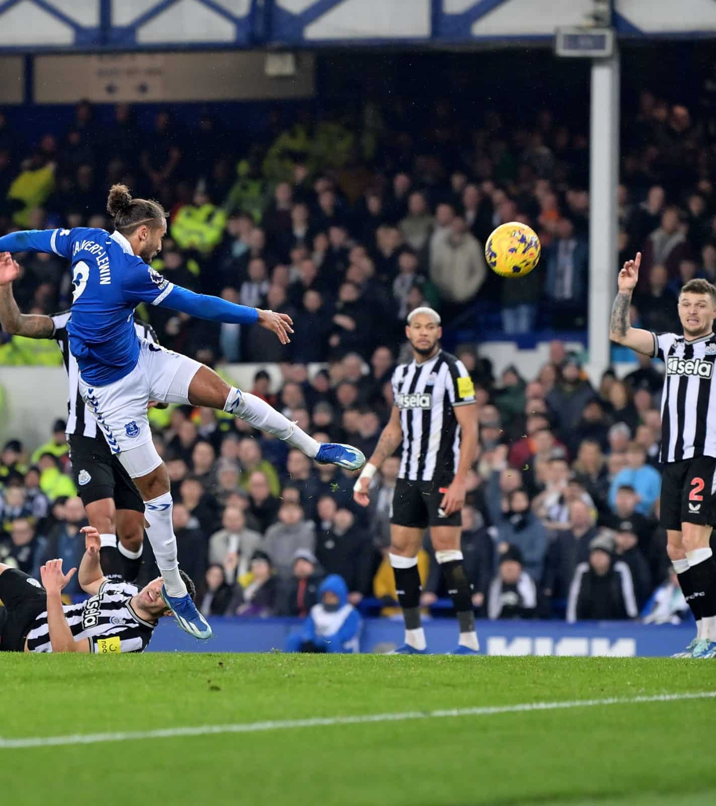 Everton x Newcastle