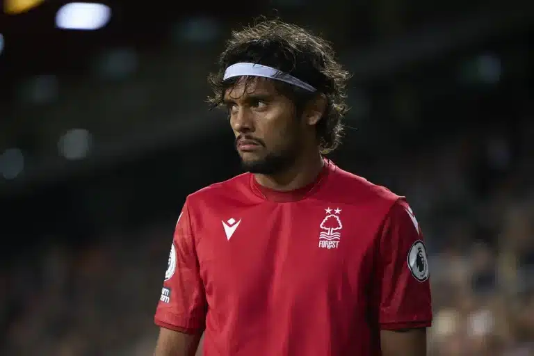 Sem chances na Europa, Flamengo pode repatriar Scarpa