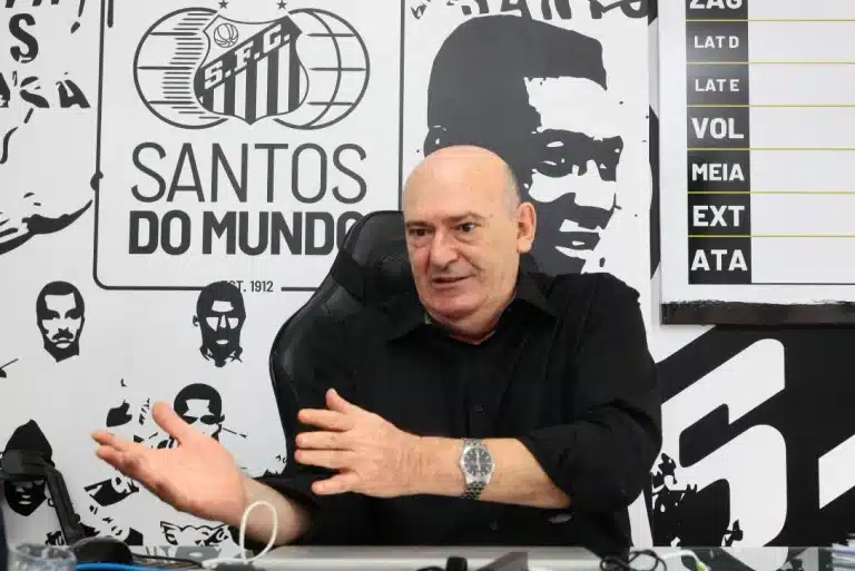 Andrés Rueda se pronuncia após rebaixamento do Santos