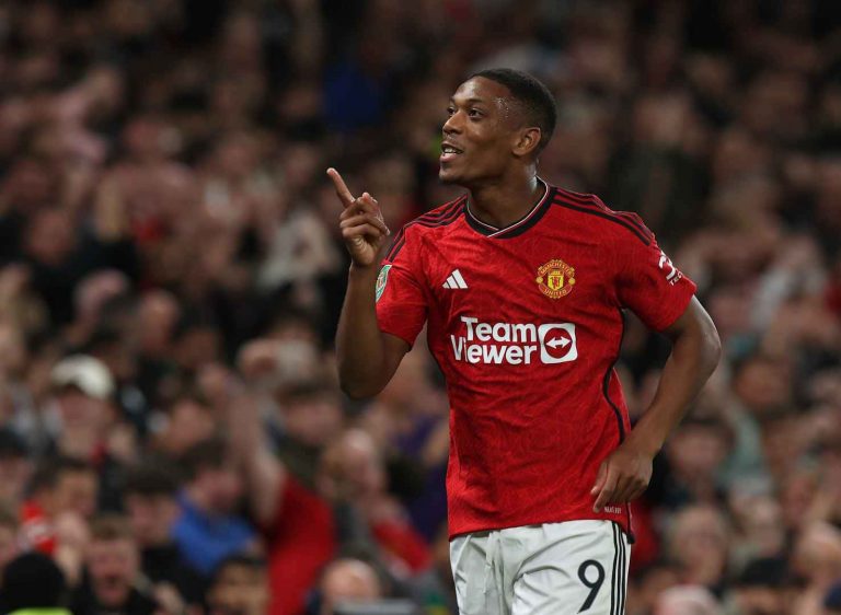 Segundo o The Athletic, Manchester United não pretende ativar opção de contrato de Martial