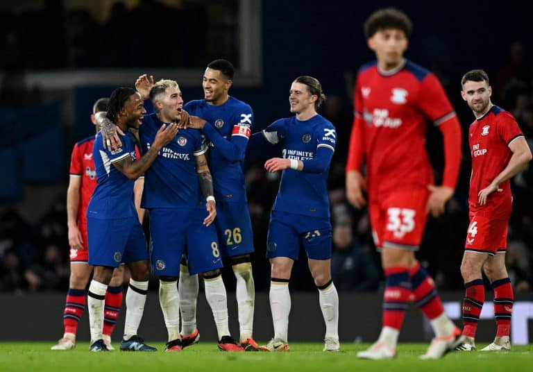 Chelsea goleia Preston e avança para a quarta rodada da FA Cup