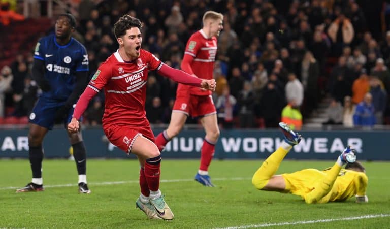 Middlesbrough surpreende e vence o Chelsea na semifinal da Copa da Liga