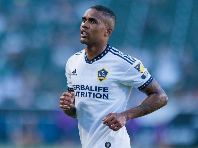 Douglas Costa