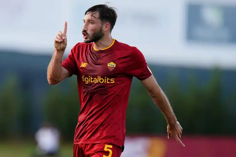 Roma e Flamengo tem encontro positivo visando a negociação de Matias Viña