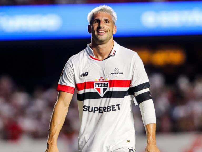 O último duelo entre Guarani x São Paulo resultou na vitória dos mandantes por 2 a 1.