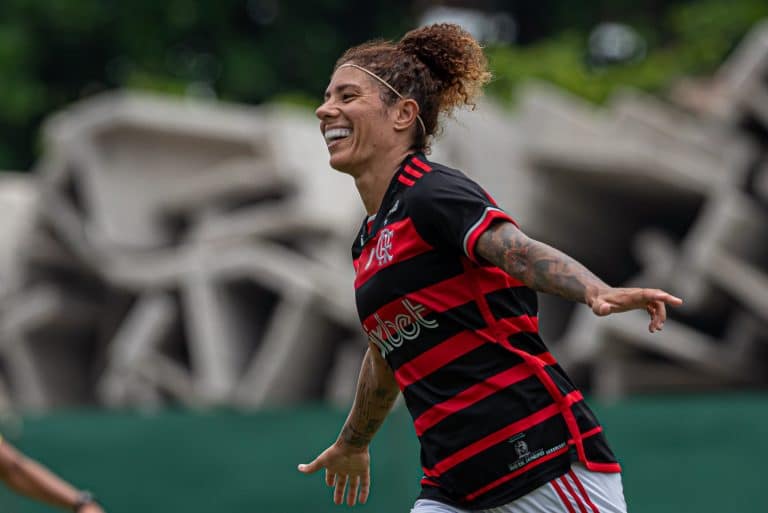 Na estreia de Cristiane, Flamengo bate Fluminense na Copa Rio Feminina