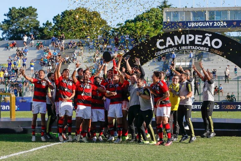 Com gols de Shola e Lorran, Flamengo conquista título inédito da Libertadores Sub-20