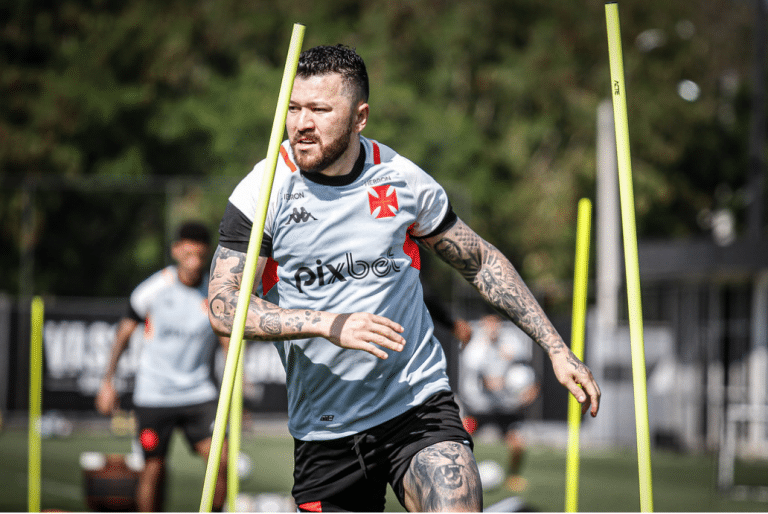 Rossi pode ser o novo reforço santista