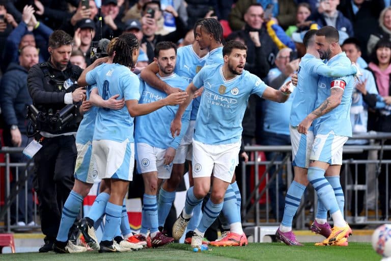 Com gol de Bernardo Silva na reta final, City bate o Chelsea e avança para a decisão da Copa da Inglaterra