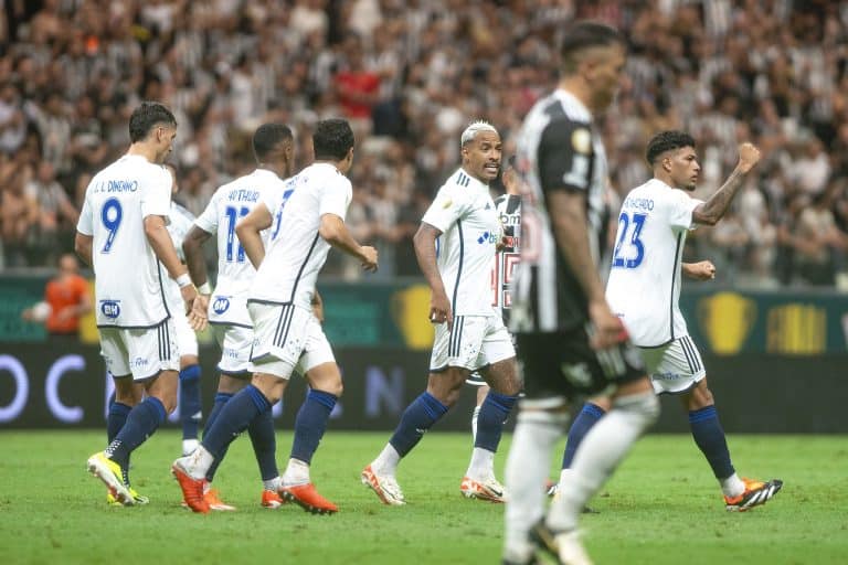 Universidad Católica x Cruzeiro