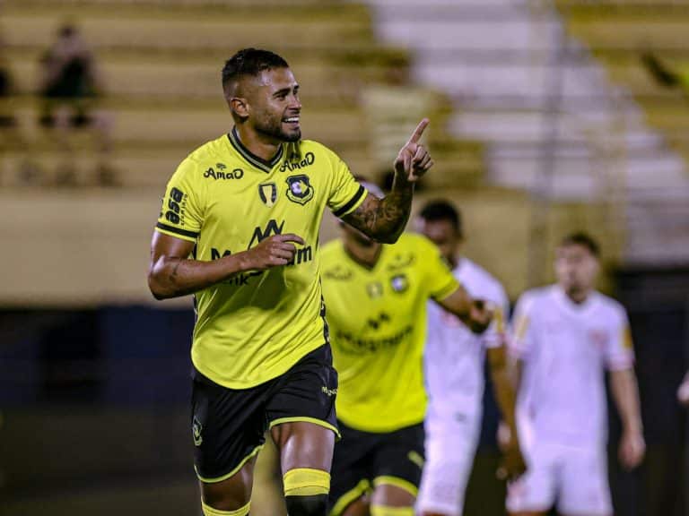 De virada, São Bernardo vence Tombense por 4 x 2 no Brasileirão Série C