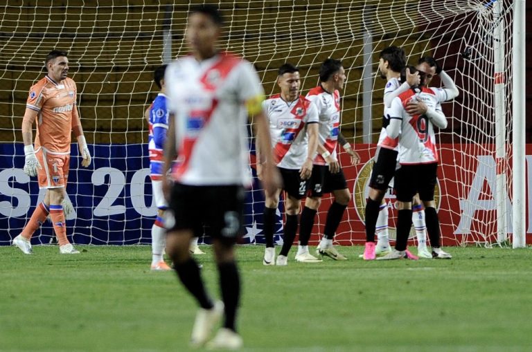 Fortaleza x Nacional Potosí